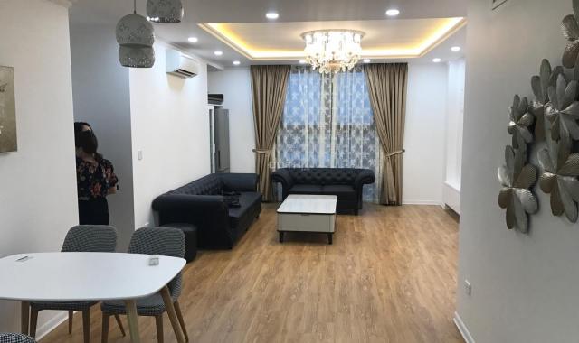 Cho thuê gấp căn hộ tại Ngọc Khánh Plaza, cạnh hồ Ngọc Khánh, 2PN, giá 12 triệu/tháng, 0985878587