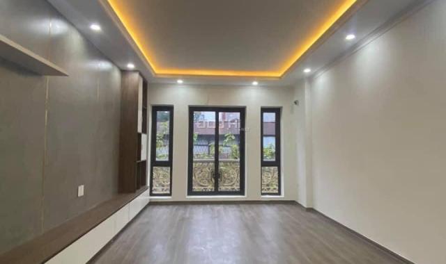 Bán nhà Khương Đình 60m2 gara ô tô gần hồ mới koong full nội thất chỉ 6.4 tỷ