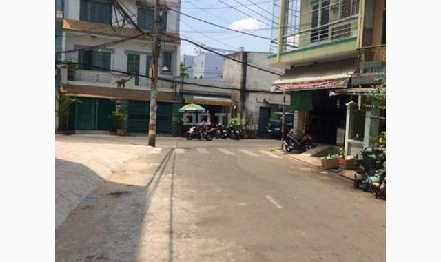 Nhà ngay chợ Bà Hom, 4x10m, 2 tầng, 2 tỷ 030 triệu