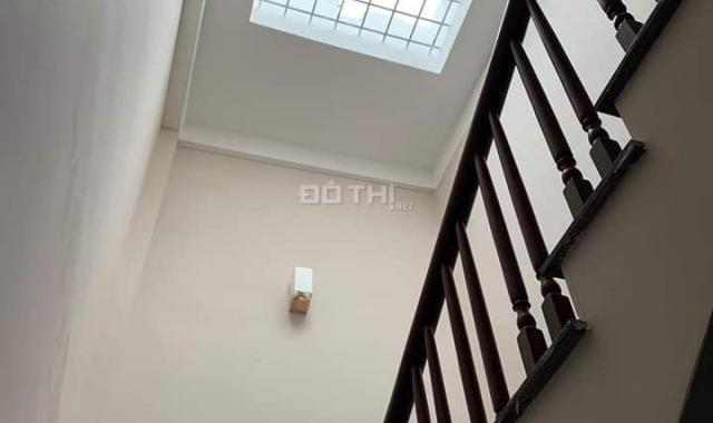 Bán gấp nhà ngõ Kim Hoa 59m2*6 tầng*MT 4.2m. Giá 7.6 tỷ (có thương lượng)