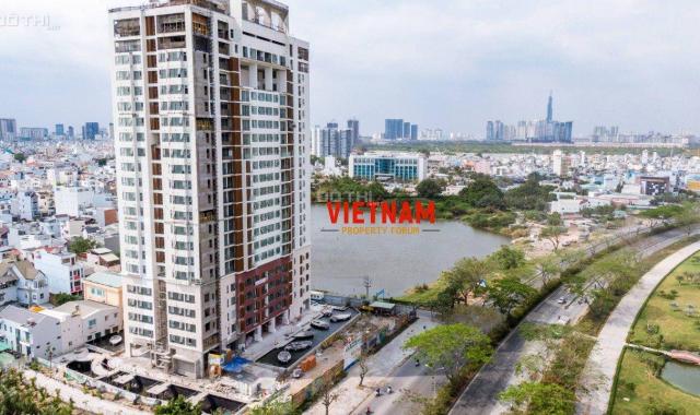 Chính chủ bán căn hộ 1PN + 1 64 m2 đẹp nhất dự án, view công viên Hương Tràm, view sông Sài Gòn