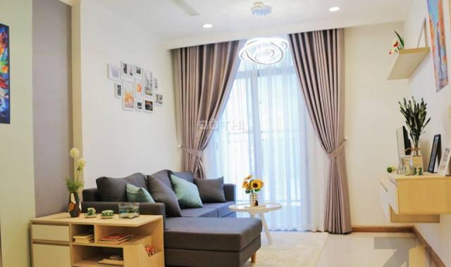Cho thuê căn hộ chung cư tại dự án Vinhomes Central Park, Bình Thạnh, Hồ Chí Minh, DT 50m2