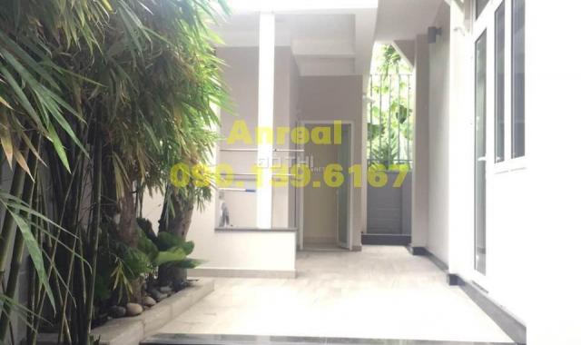 Villa hiện đại - trẻ trung, 6 phòng, tiện nghi, khu Thảo Điền giá 45 triệu/th