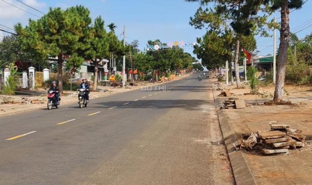 Tôi cần bán đất nền thổ cư sổ đỏ ngay trung tâm thị trấn Phú Hòa, Gia Lai