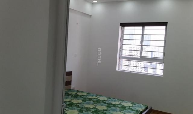 Chính chủ bán căn hộ chung cư 80 m2,3 PN, tòa 17T10 Nguyễn Thị Định; 0904 760 444