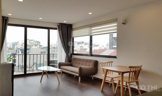 (ID: 747)Cho thuê căn hộ dịch vụ tại Linh Lang, Ba Đình, 50m2, 1PN, ban công, đầy đủ nội thất mới