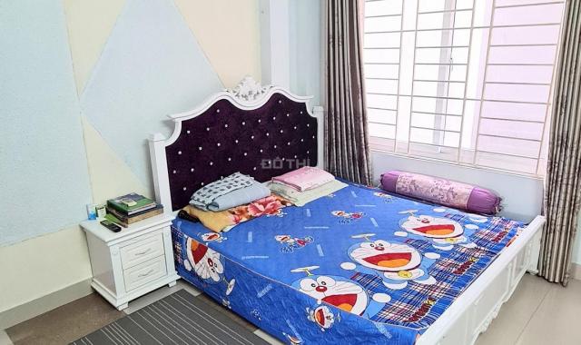 Bán nhà đẹp Phố Cổ Linh ở ngay tặng nội thất, ô tô đỗ cửa 55m2, 5 tầng giá 2tỷ 8