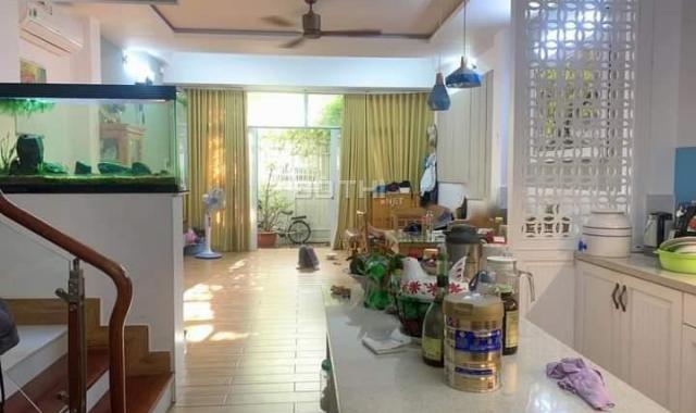 Nhà đẹp Đặng Văn Ngữ, Phú Nhuận, đầy đủ nội thất, Hẻm ba gác thông 67m2, bán 7.7 tỷ.