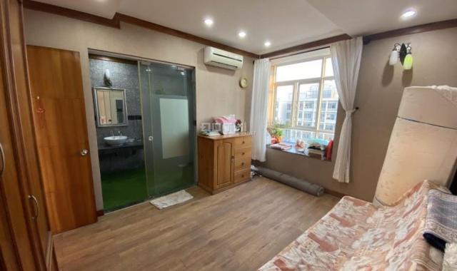 Cho thuê căn hộ Hoàng Anh River View tầng thấp với diện tích 177.85m2 có 4 phòng ngủ, 3 phòng tắm