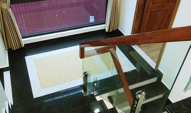 Bán nhà 4 tầng độc lập mặt đường Lực Hành, Hải An, Hải Phòng diện tích 60m2, giá 4.25 tỷ