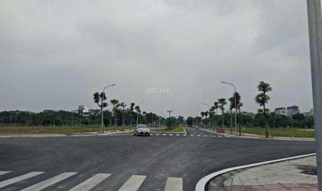 Bán đất mặt phố Việt Hưng, DT 75m2, kinh doanh sầm uất, giá 140tr/m2
