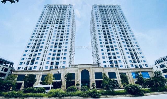 Bán căn hộ HC Golden City 81m2 full nội thất mặt đường Hồng Tiến view đẹp 09345 989 36