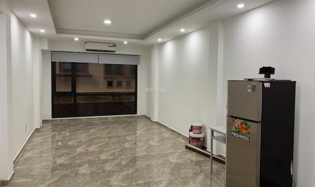 Quận Thanh Xuân: Cho thuê văn phòng 40m2x7 tầng cách Ngụy Như Kon Tum, Lê Văn Lương 30m giá cực rẻ