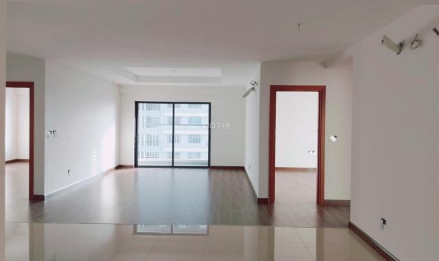 Tôi cần bán căn hộ chung cư Goldmark City DT 112m2 3PN view sông Nhuệ Giang, đã có sổ hồng