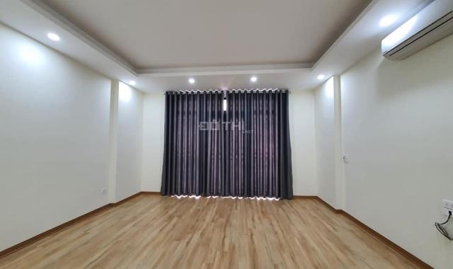 Nhỉnh 2 tỷ sở hữu nhà mới 31m2*4T ngã tư Văn Phú, Hà Đông