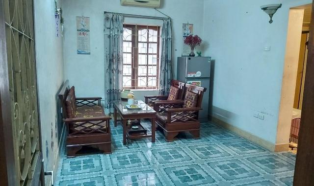 Chính chủ bán nhà tập thể đường Láng 50m2