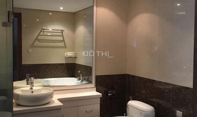 Cho thuê căn hộ 130m2 thiết kế 2 phòng ngủ đầy đủ nội thất Vincom Bà Triệu, LH 0974429283