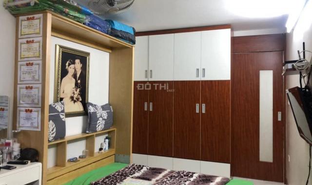 Tập thể tầng 1 Trung Tự, Đống Đa, 64m2, sổ đỏ 24m2, 3.1 tỷ