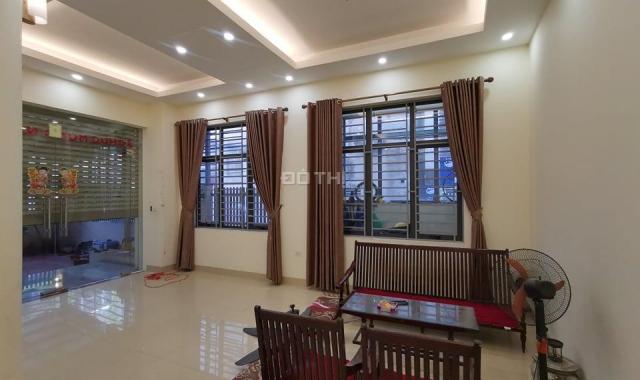 Bán biệt thự đường Trường Lâm, Long Biên - 12.5 tỷ - 142m2 - 2 mặt tiền ô tô đỗ sân nhà