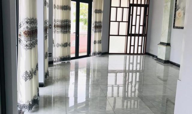 Cho thuê mặt bằng văn phòng 45m2 được ở lại giá 9 triệu/tháng trong KDC Vạn Phúc City Thủ Đức