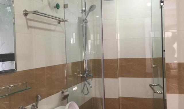 Bán nhà Lạc Long Quân, Tây Hồ DT 35m2 x 5 T mới đẹp ô tô gần nhà 3,8 tỷ. LH 0373686773