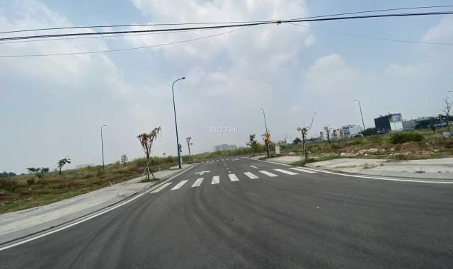 Bán đất trục chính Phú Nhuận đối diện siêu dự án Saigon Sport City 15x18m sổ đỏ, rẻ hơn thị trường