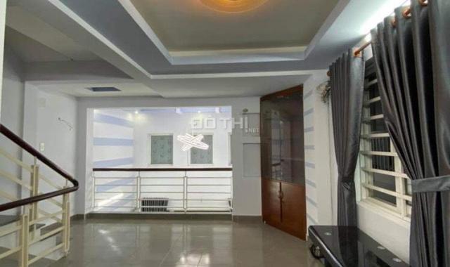 Bán nhà hẻm 175 Nguyễn Thiện Thuật, Quận 3, DT 36m2, 5 tầng, giá siêu rẻ