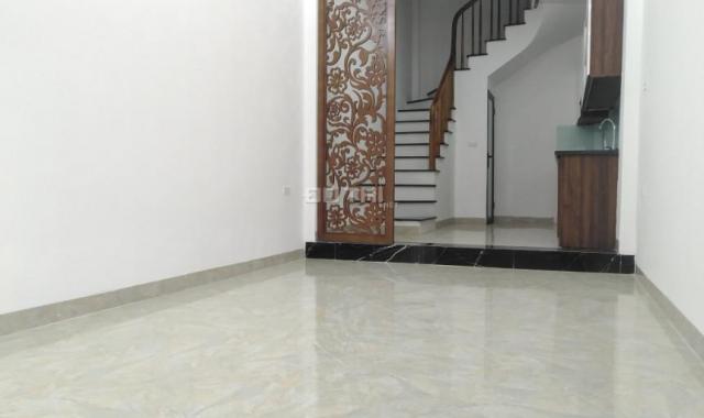 Bán nhà ngõ 68 Cầu Giấy, Quan Hoa, Nguyễn Khánh Toàn, 3 tỷ 30m2 x 5 tầng xây mới LH 0373686773