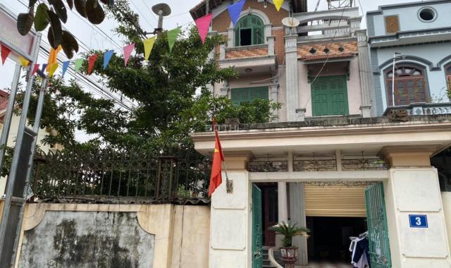 Bán nhà đẹp DT 153 m2, 3 mặt tiền thuộc Xuân Sơn thị xã Sơn Tây Tp Hà Nội