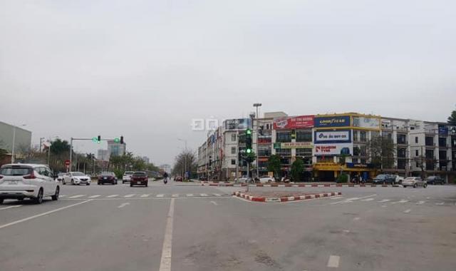 Bán shophouse mặt phố Nam Từ Liêm, 2 mặt tiền, kinh doanh, 100m2 x 5T, 19 tỷ