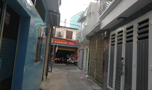 Bán nhà đường Hoàng Văn Thụ, quận Phú Nhuận: TK cổ điển + thu nhập cho thuê 12tr/th