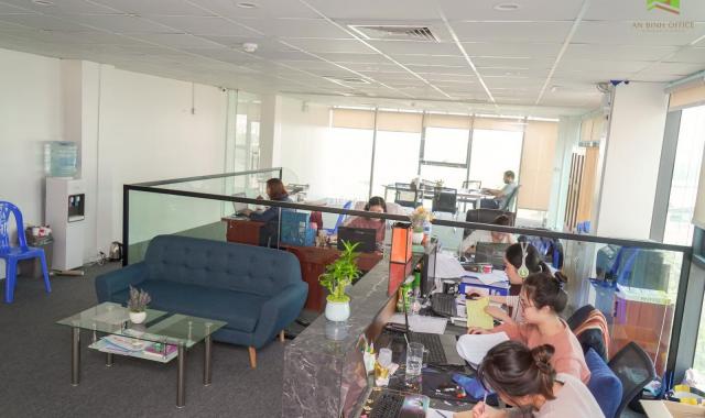 Quận Đống Đa: Cho thuê văn phòng 40m2 tại Thái Hà giá cực tốt, sẵn nội thất cơ bản