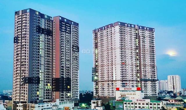 Căn 2 phòng ngủ 74.39m2, tầng đẹp, view Q1, Phạm Văn Đồng và hồ bơi - Giá tốt