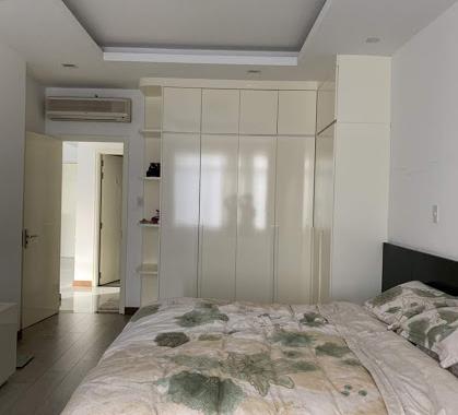 Penthouse Saigon Pearl cho thuê tại block Sapphire 1 tầng cao, có DT 230m2