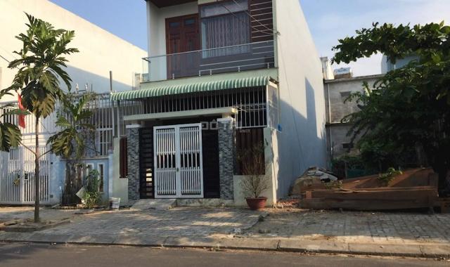 Cần tiền mở quán lẩu đuôi bò ở Quận 7 Sài Gòn, nên cần bán gấp nhà 1 trệt 1 lầu, giá rẻ