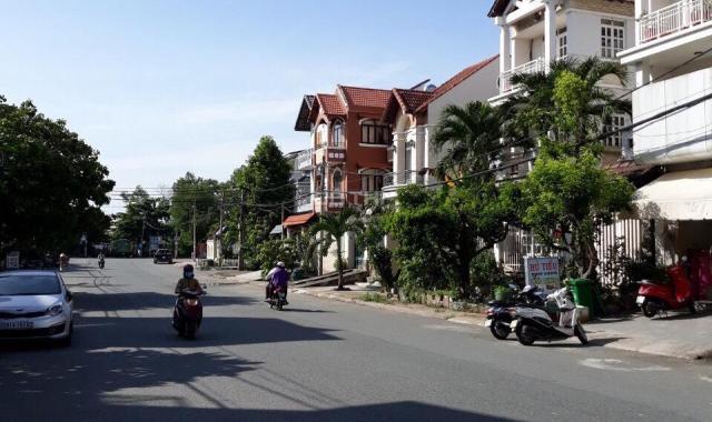 Bán đất chính chủ ngay Giga Mall Phạm Văn Đồng DT 290m2, sổ hồng riêng, 0932743576