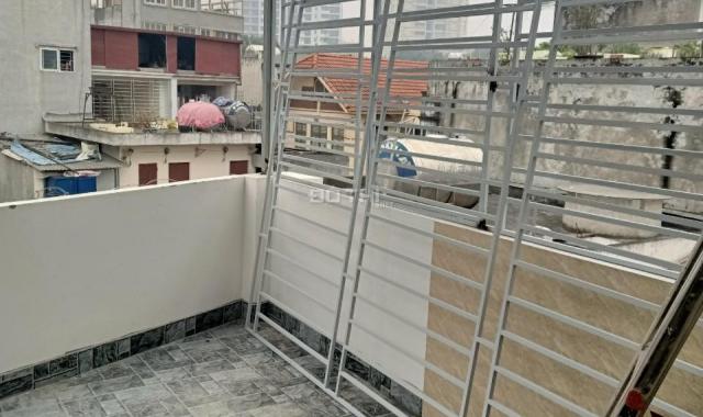 Chỉ 6,72 tỷ có ngay nhà 50m2 x 5 tầng cực đẹp 2 mặt ngõ cách phố 15m. Đường Thành Công, Ba Đình