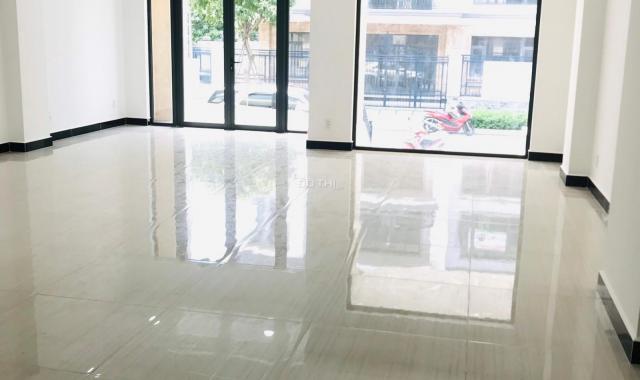 Cho thuê tầng trệt 7x20m trống thông suốt, có lối đi riêng trong KDC Vạn Phúc, Thủ Đức