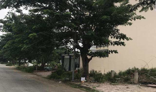 Cần bán nền nhà phố 100m2 lô C đường 14m đã có móng KDC 13E Làng Việt Kiều
