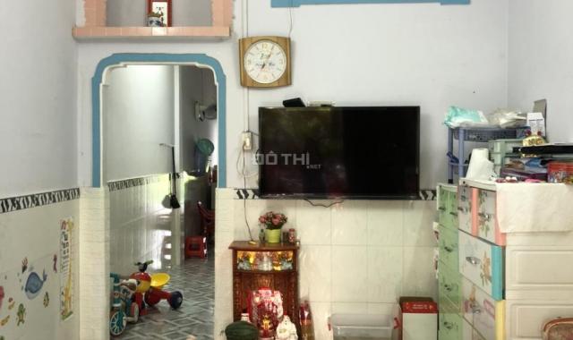 Bán nhà sổ hồng riêng Quốc Lộ 50 ngay chợ Phú Lạc giá 1.95 tỷ