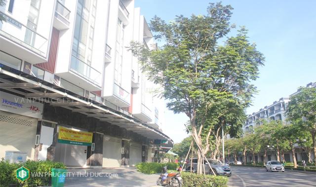 Tôi cho thuê gấp văn phòng đường Nguyễn Thị Nhung, Vạn Phúc City 7x20m giá chỉ 12 tr/th