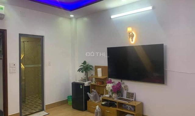 Chủ bán gấp nhà 1 trệt 3 lầu 60m2 4 tỷ đường CMT8 phường 5 Tân Bình