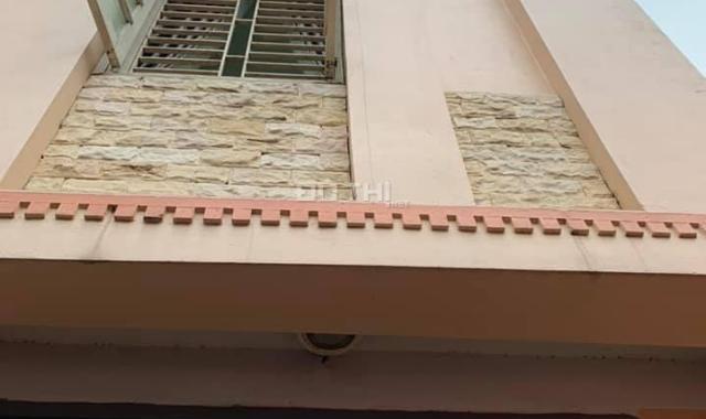 Bán nhà lô góc 2 mặt thoáng, Nguyễn Xiển, diện tích 30m2, 4 tầng, 4PN. Giá 2,75 tỷ