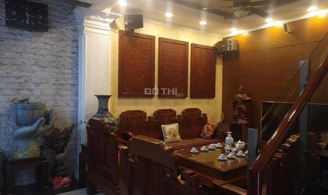 Cho thuê nhà liền kề 4 tầng có sân Thượng Thanh, Long Biên. 100m2, giá: 15 triệu/tháng