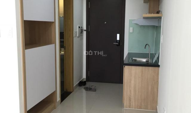 Nhà trống nội thất cơ bản căn hộ officetel giá cực tốt 7.5tr/th, tầng trung view thoáng - Orchard