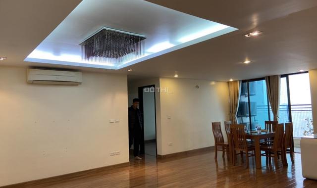 Xem nhà miễn phí 24/7 cho thuê căn hộ 3 phòng ngủ đồ cơ bản