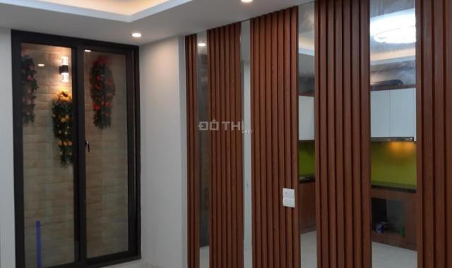 Bán nhà SĐCC 50m2 x 5 tầng, mặt tiền 4m, 6 PN phố Dịch Vọng, Cầu Giấy. 5,95 tỷ