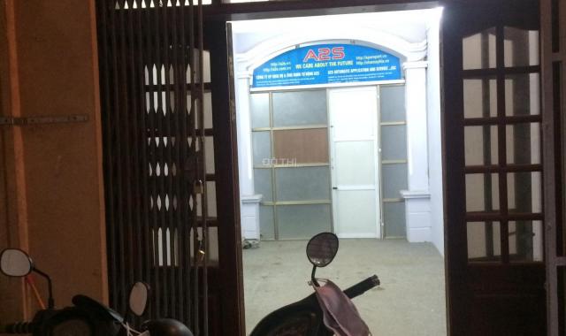 Cho thuê cửa hàng 65 m2 tầng 1 khép kín mặt đường to lô 6 - đô thị Định Công
