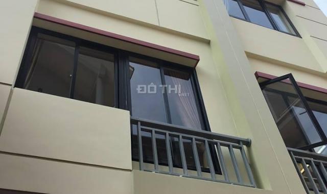 Cần bán nhà mới 5 tầng phố Đào Tấn, Ba Đình DT 36 m2 x 5 T MT 3,6 m giá 4,3 tỷ