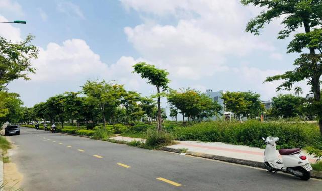 Bán nhanh đất đường Phạm Xuân Ẩn, hướng Đông Bắc Block B1.97 sát công viên
